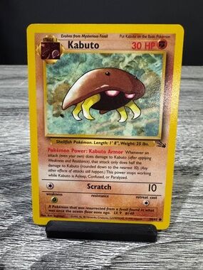 Pokémon | Fossil #50/62: Kabuto (1999) - Vintage Collectible Trading Card